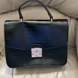 IMAN Black Satchel Crossbody = Single Gand…